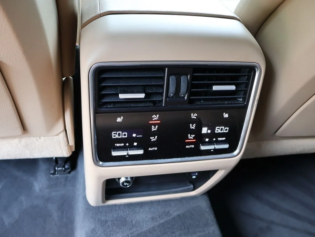 Used 2020 White Porsche  image 22