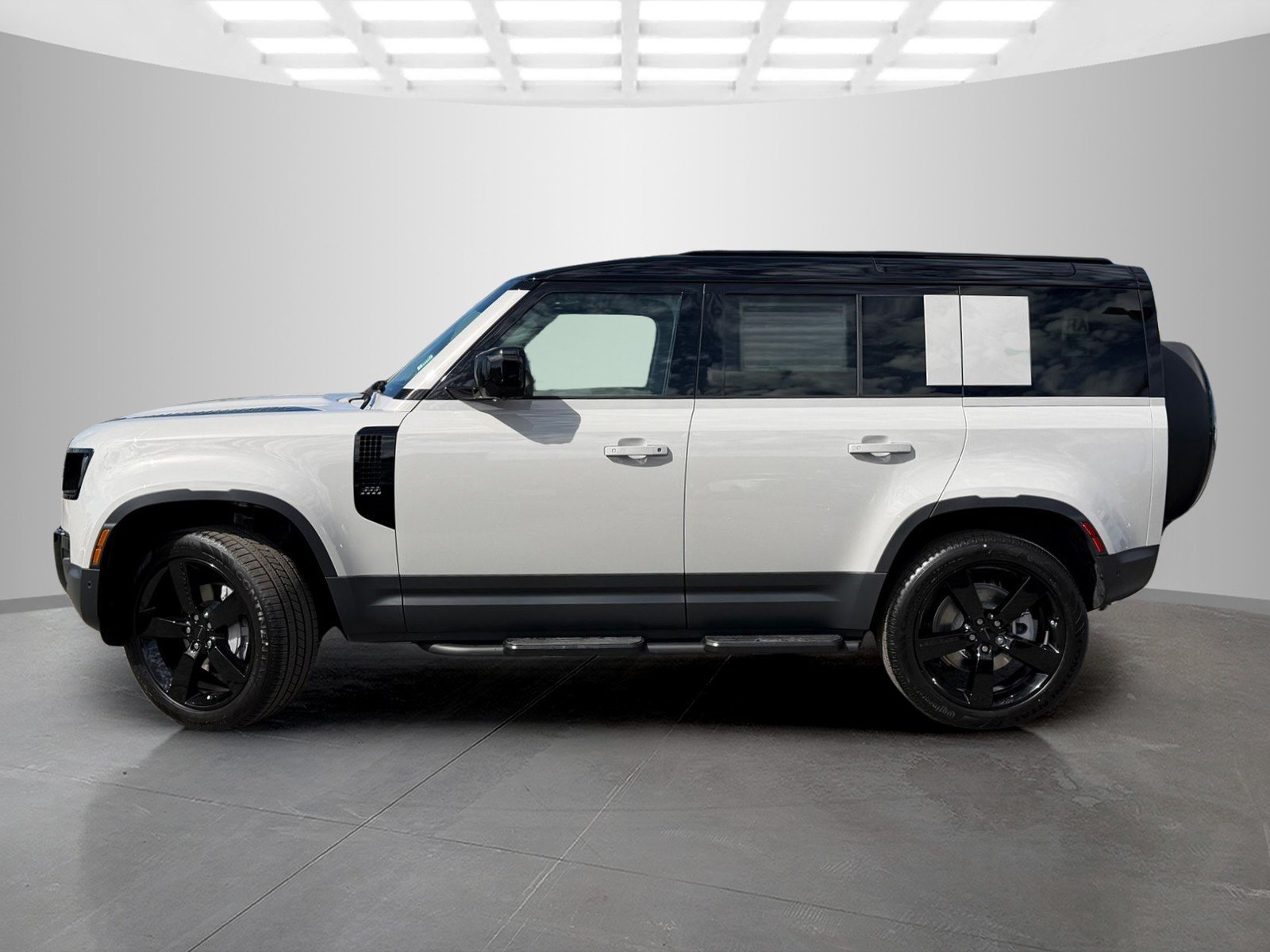 New 2026 Borasco Grey Land Rover S image 8