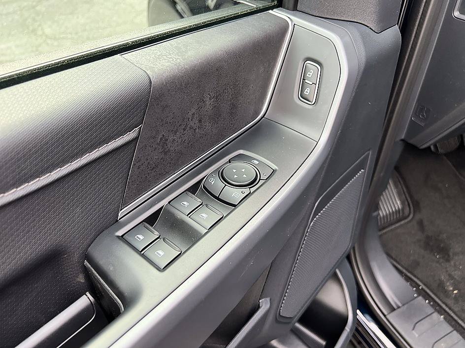 New 2026 Antimatter Blue Metallic Ford XLT image 10