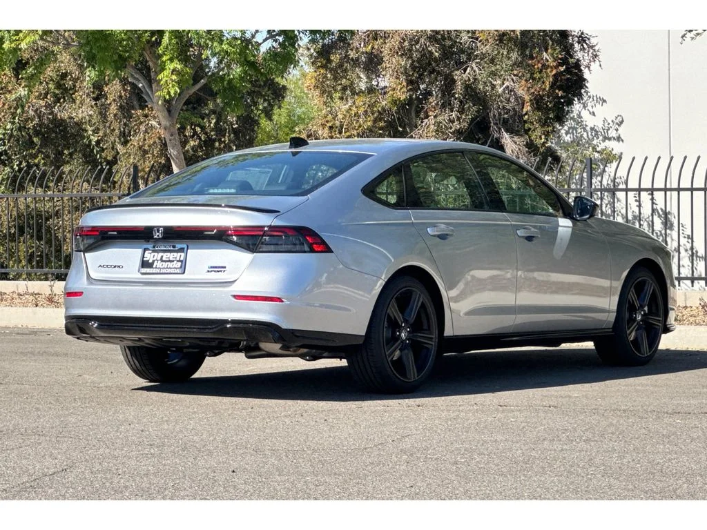 New 2026 Solar Silver Metallic Honda Sport-L image 4