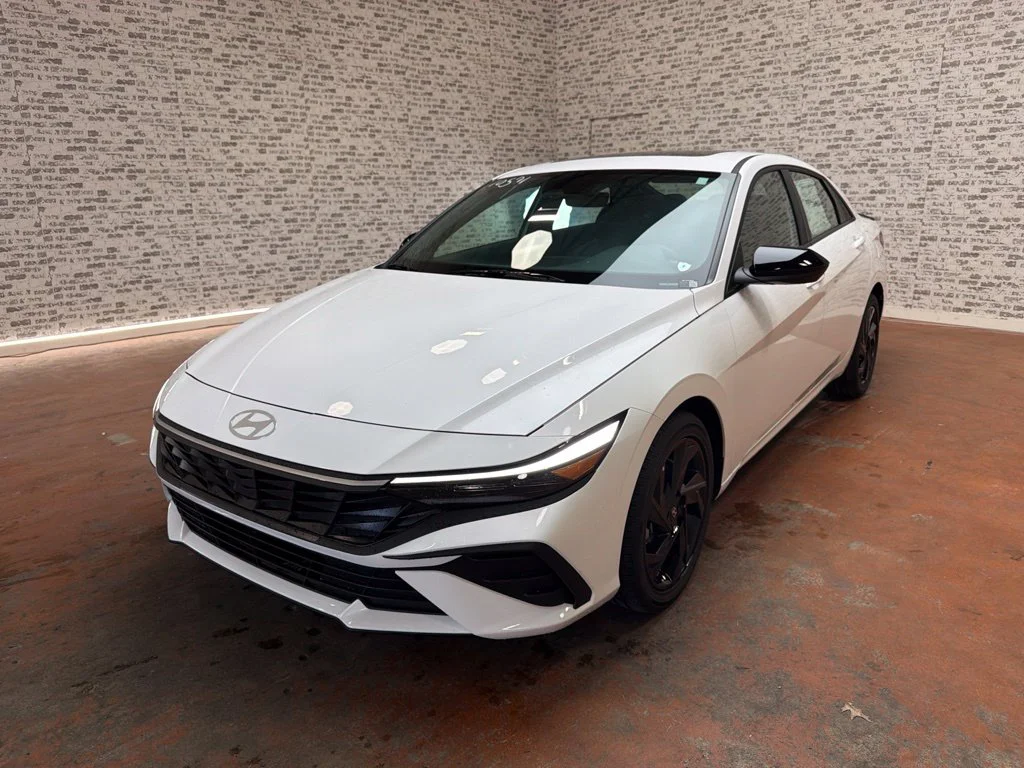 New 2026 Serenity White Hyundai SEL Sport image 3