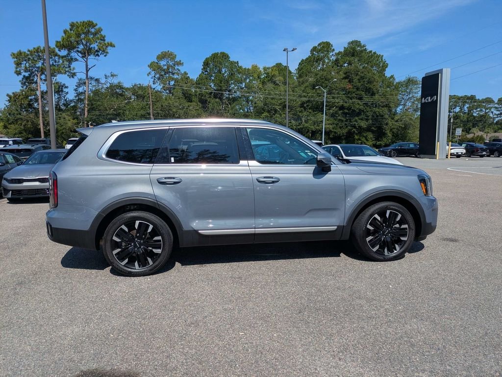 Used 2024 Silver Kia SX-Prestige image 3