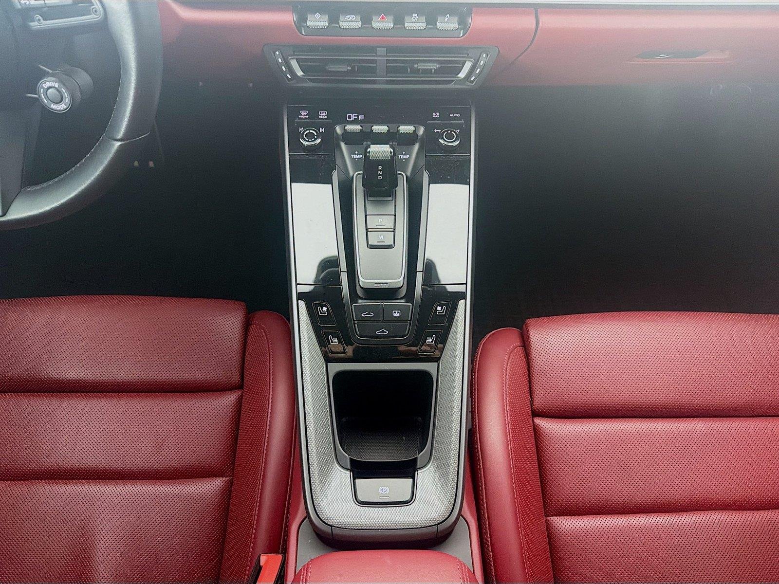 Used 2022 Chalk Porsche Carrera S image 20