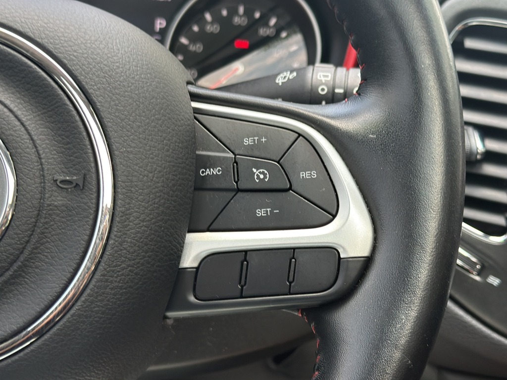 Used 2020 Black Jeep Trailhawk image 19