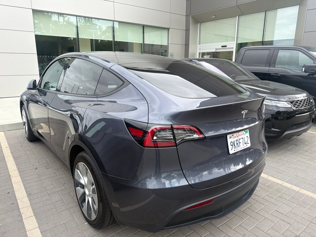 Used 2023 Gray Tesla Standard Range image 4
