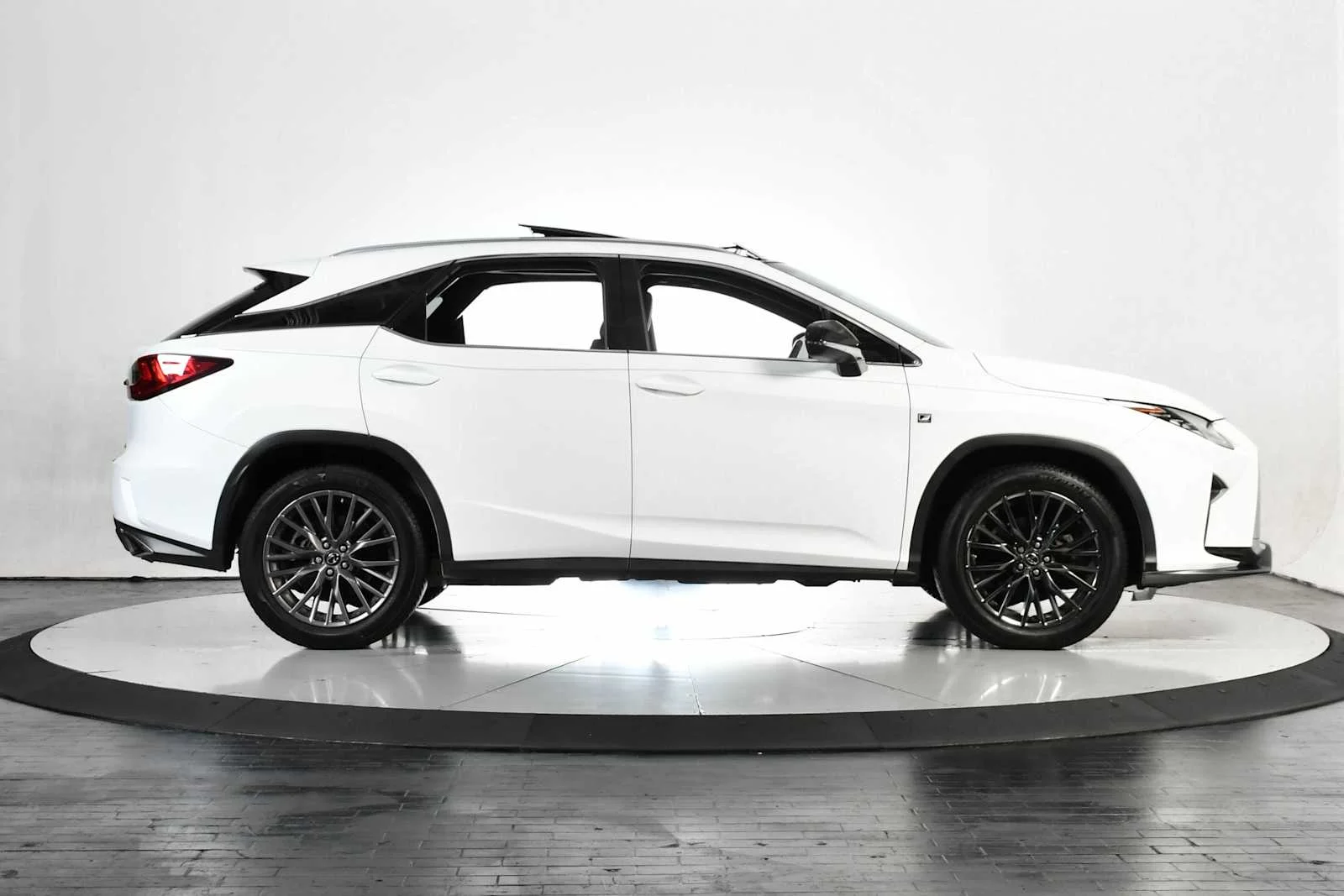 Used 2017 Ultra White Lexus  image 6