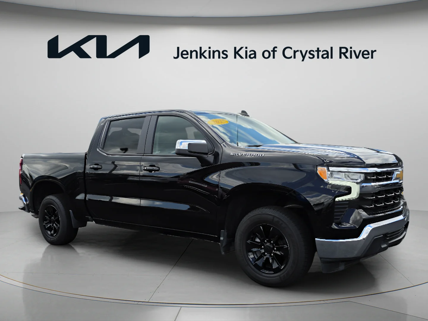Used 2025 Black Chevrolet LT image 2