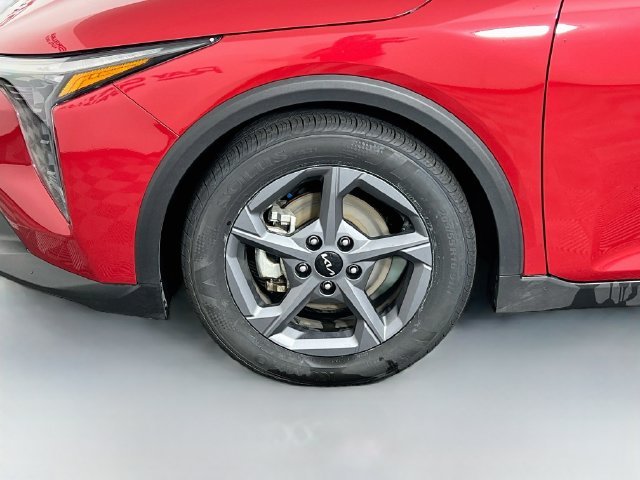 2025 Kia K4 LXS - Photo 25