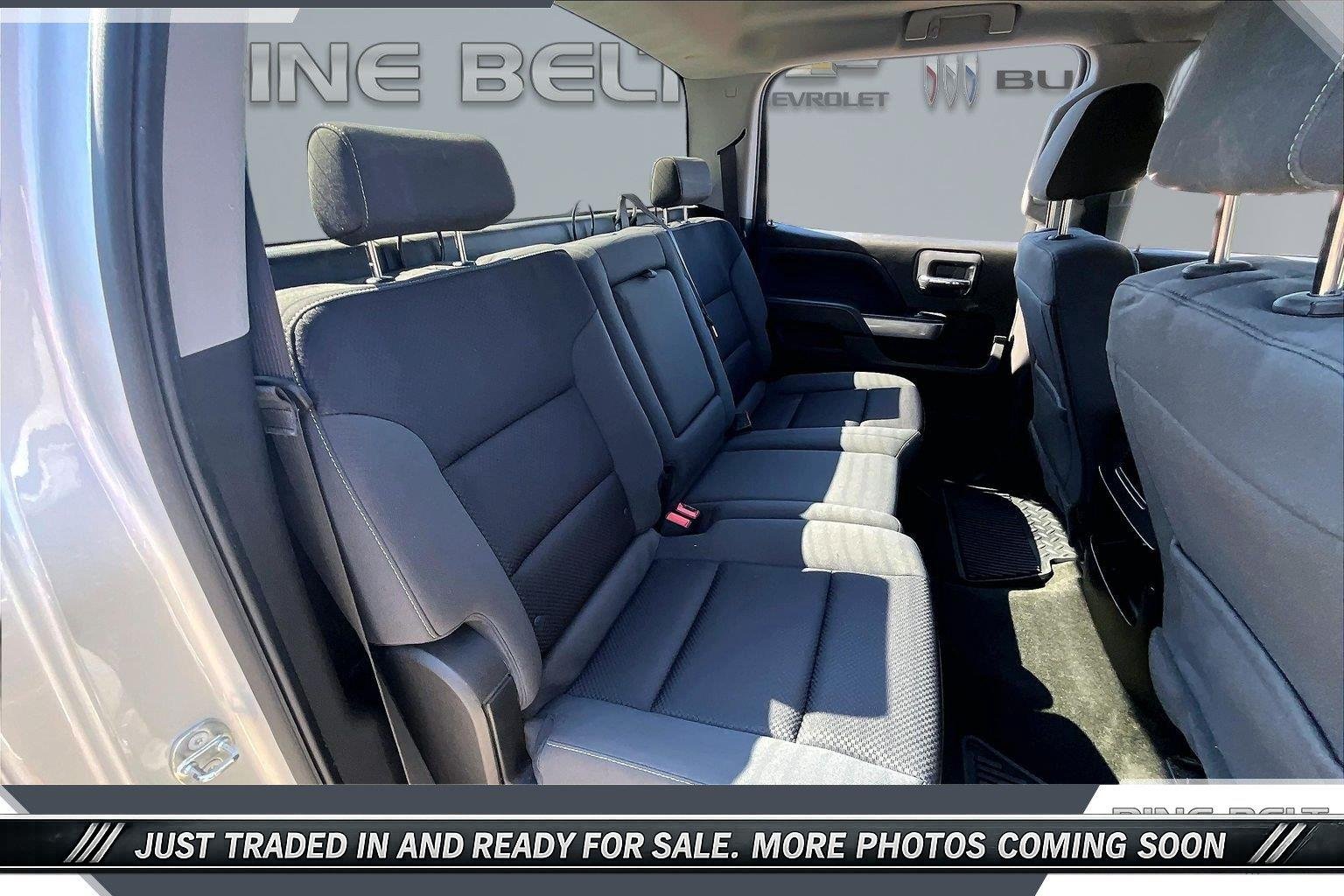 Used 2018 SILVER ICE METALLIC Chevrolet LT image 21