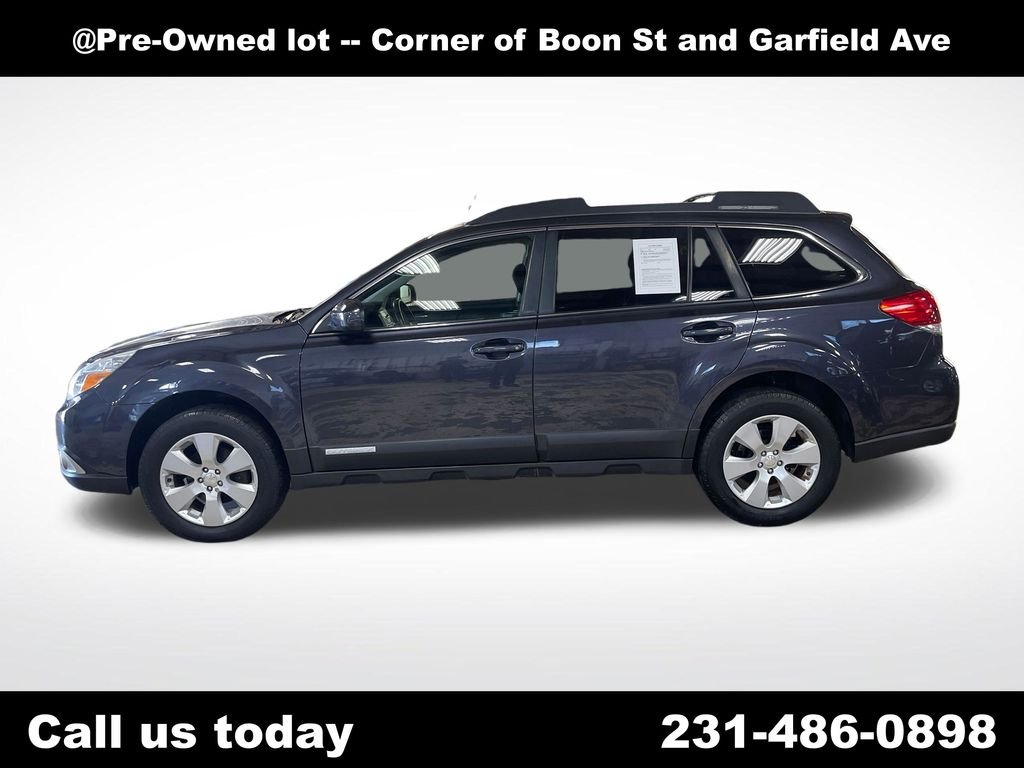 Used 2011 Gray Subaru 2.5i Premium image 2