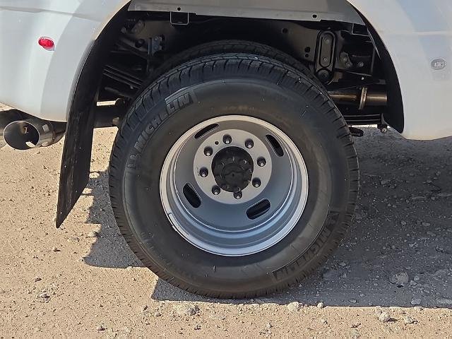 New 2026 Oxford White Ford F-350® XL image 38