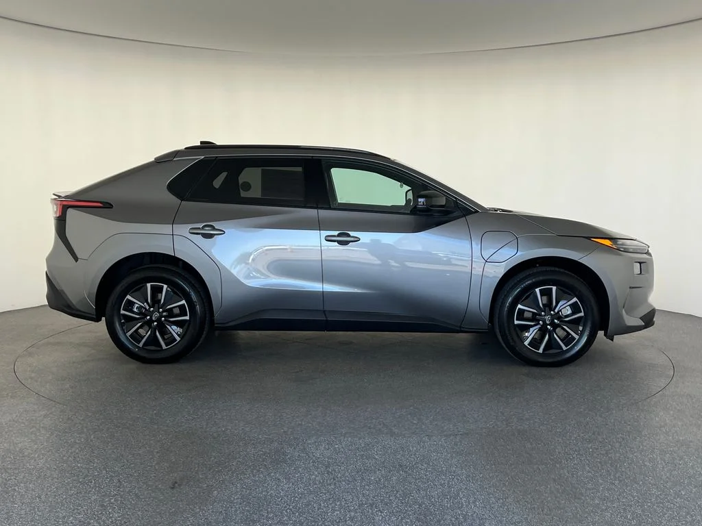 New 2026 SMOKED CARBON Subaru Premium image 2