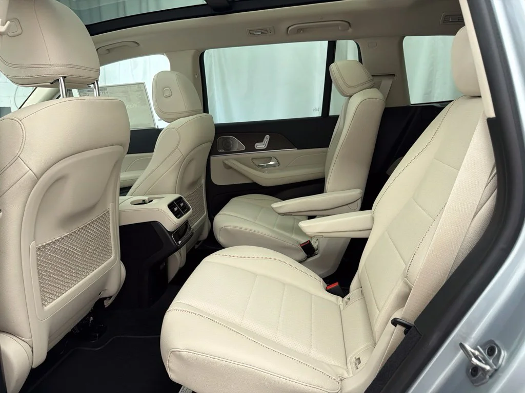 New 2027 Silver Mercedes-Benz GLS 450 image 23
