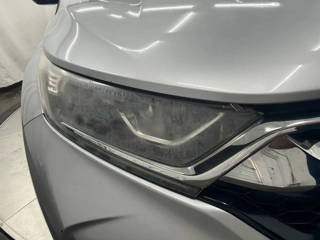 Used 2018 Silver Honda EX-L image 10
