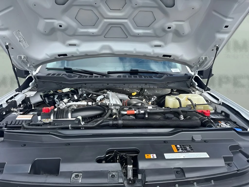 Used 2023 White Ford Lariat image 25