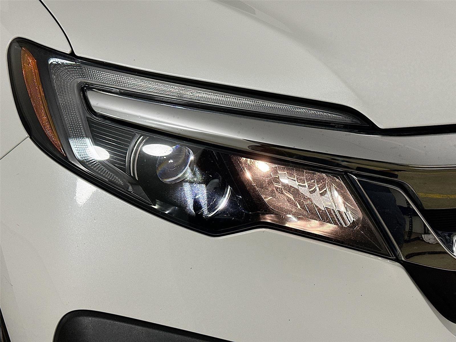 Used 2020 Platinum White Pearl Honda EX-L image 57