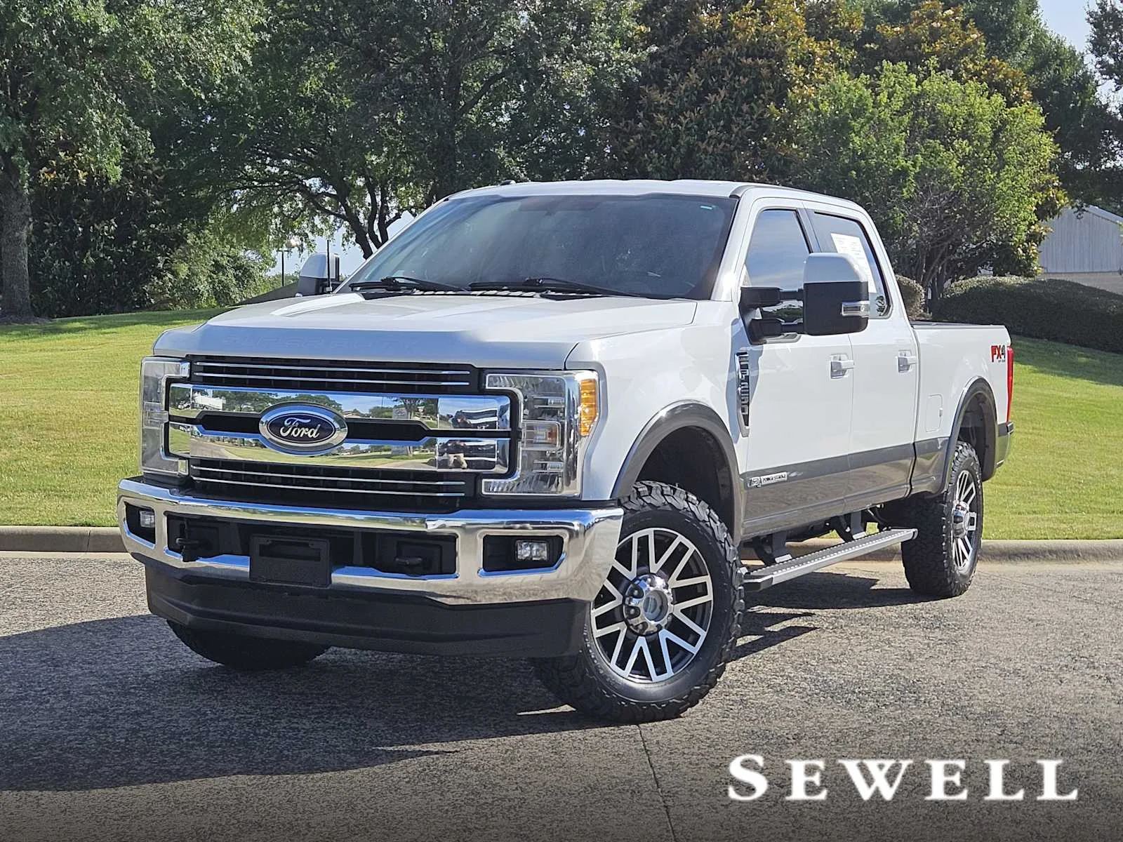 2017 Ford F-250 Lariat 4x4 Crew Cab 6-3/4' Box's photo