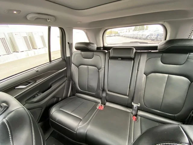 Used 2023 Red Jeep Limited image 11