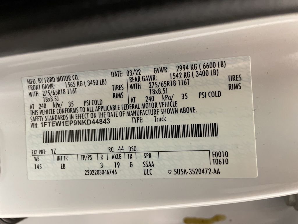 Used 2022 White Ford Lariat image 30