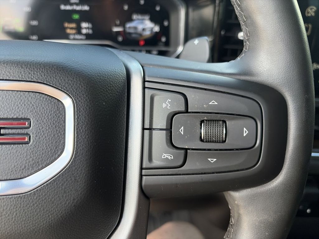 Used 2024 Silver GMC Elevation image 23