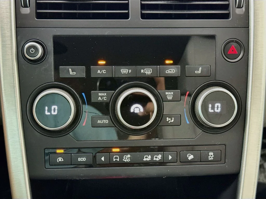 Used 2017 Black Land Rover HSE image 16