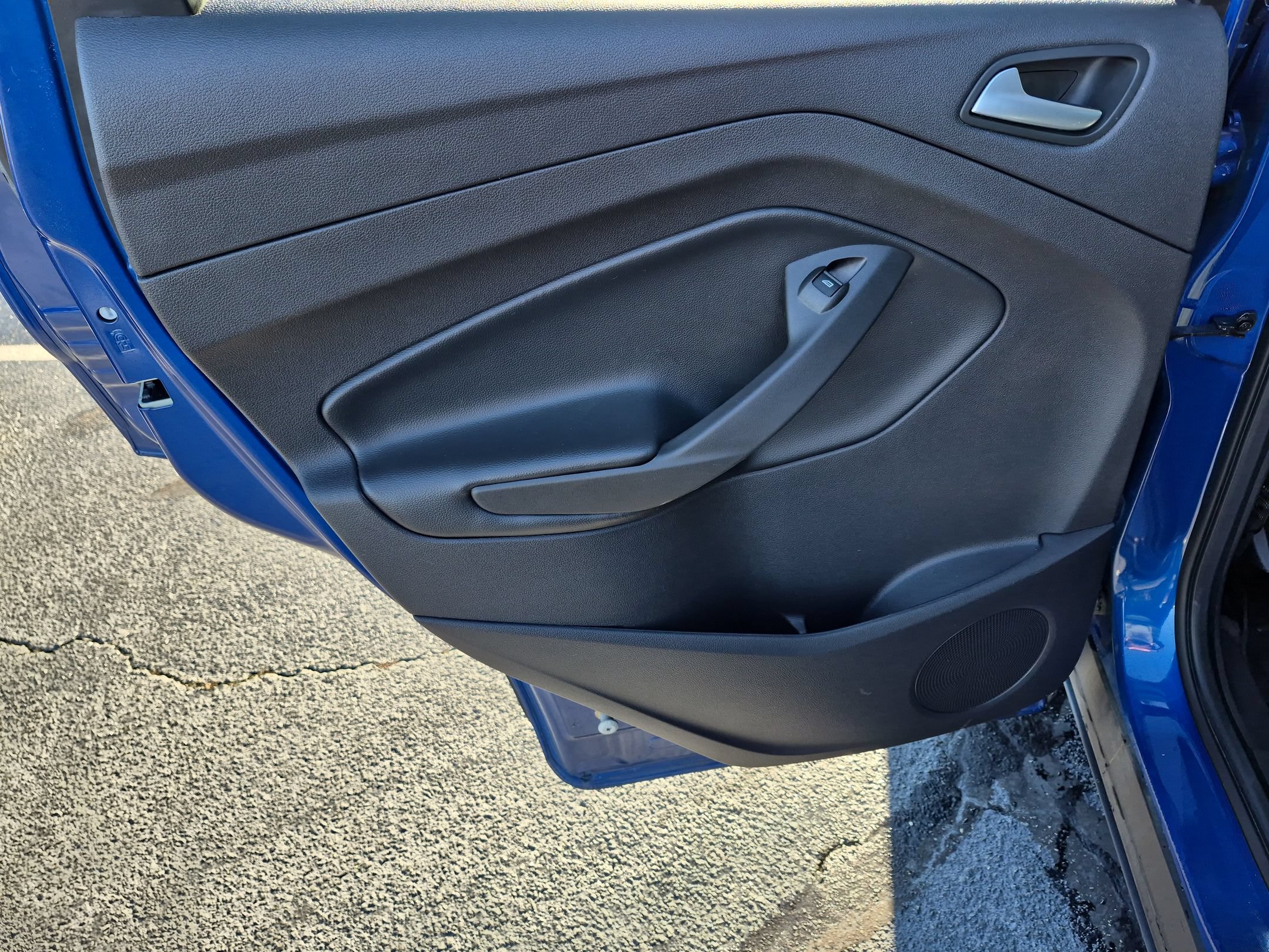 Used 2018 Lightning Blue Metallic Ford SE image 26