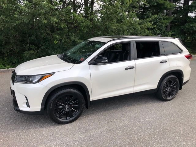 Used 2019 Blizzard Pearl Toyota SE image 14