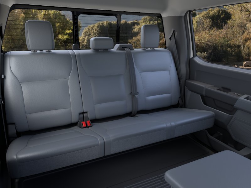 New 2026 Oxford White Ford F-550® XL image 11