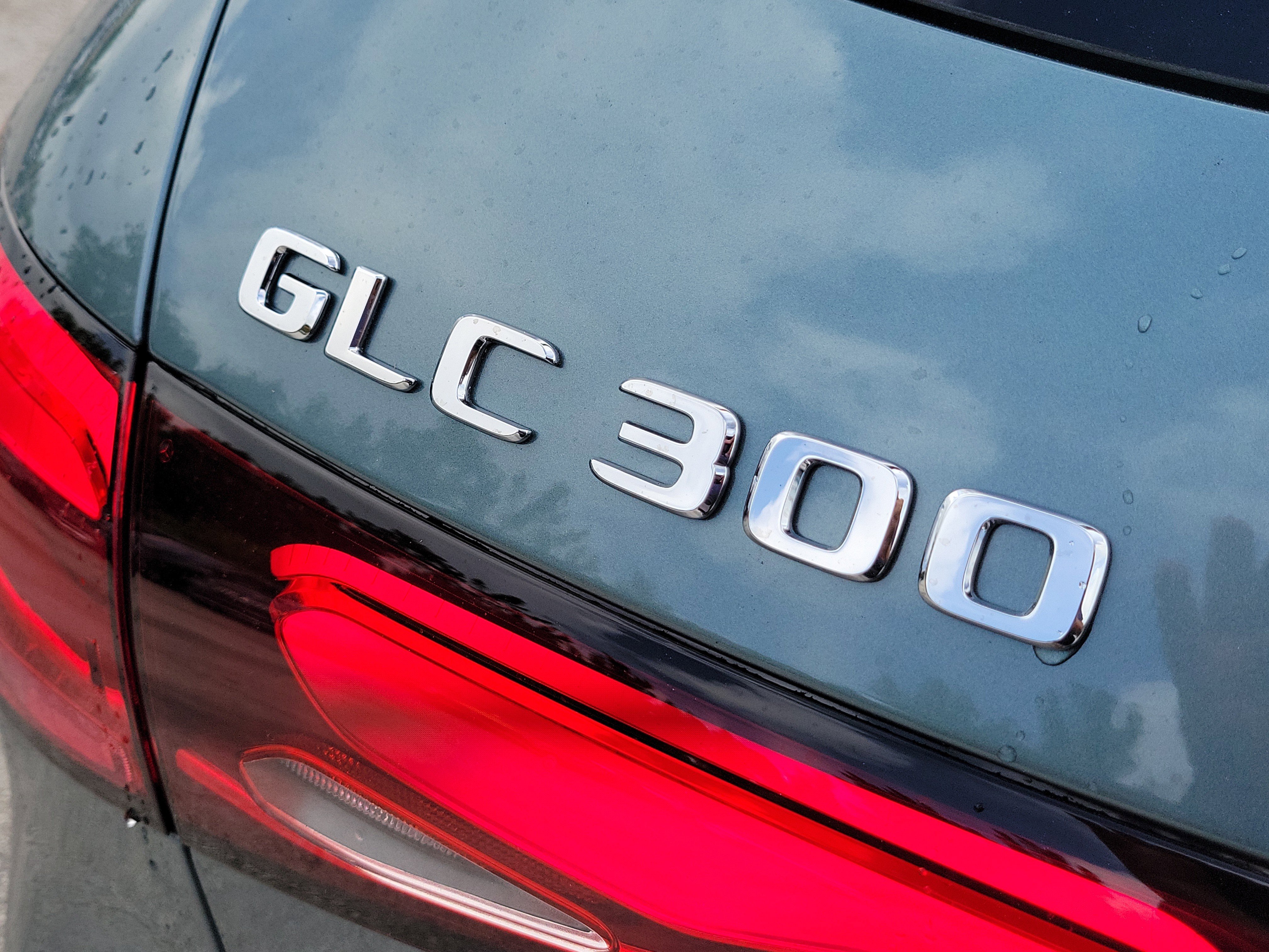 New 2026 Verde Silver Metallic Mercedes-Benz GLC 300 image 38
