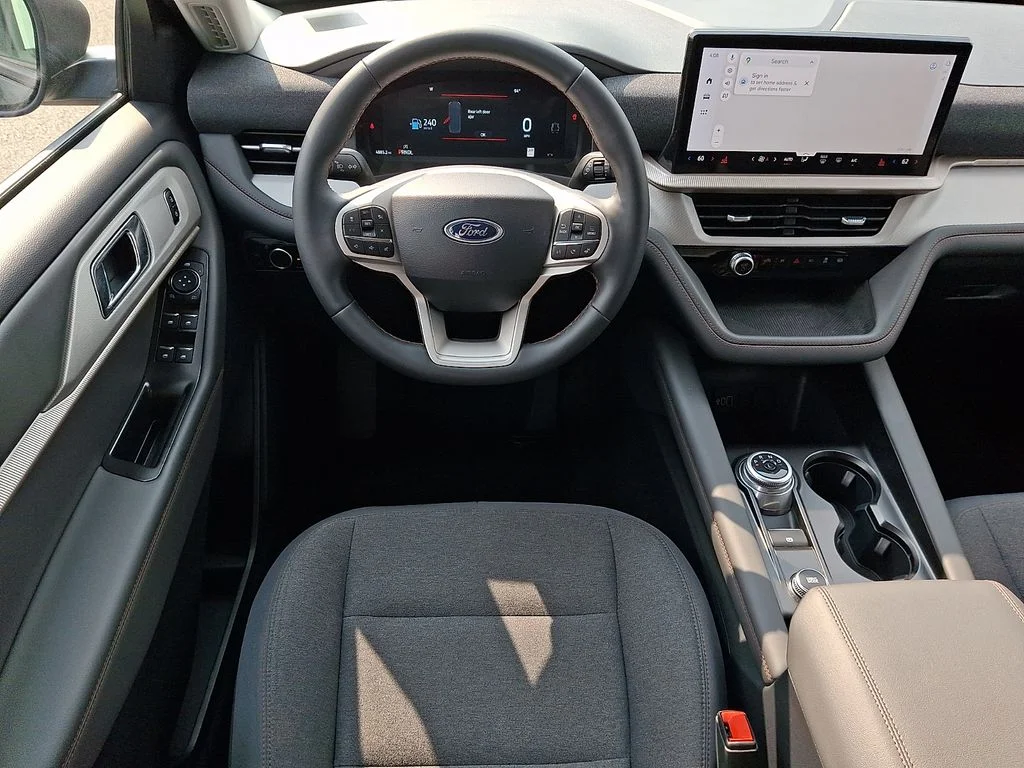 2026 Ford Explorer Active - Photo 11