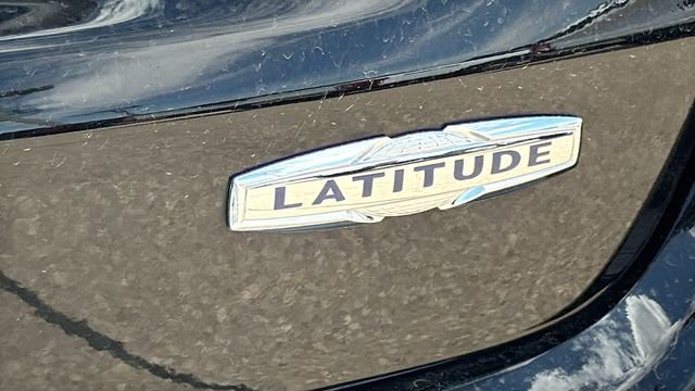 Certified Used 2025 Black Jeep Latitude image 11