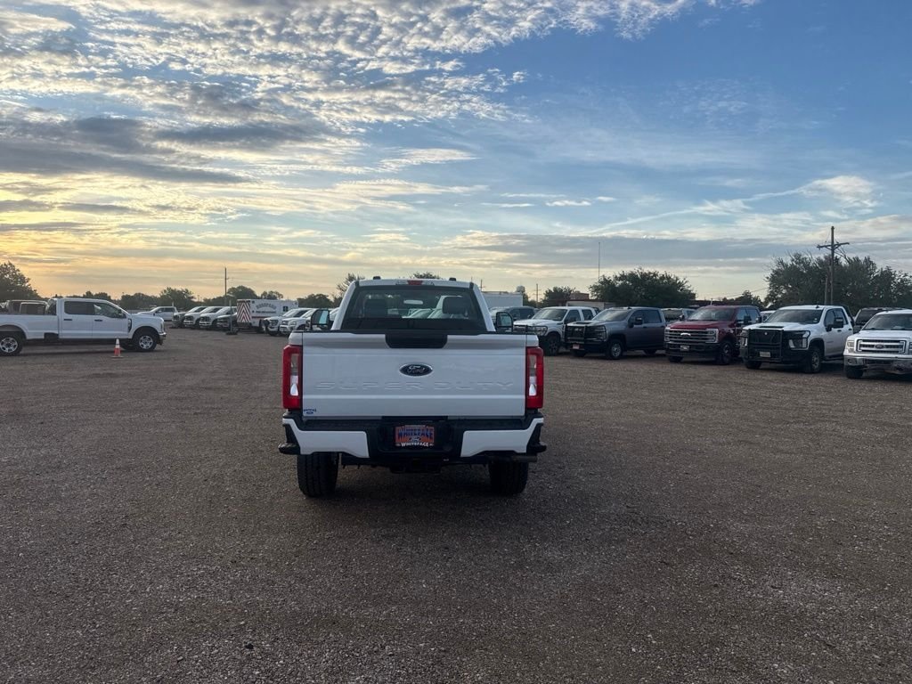 New 2026 Oxford White Ford XL image 5