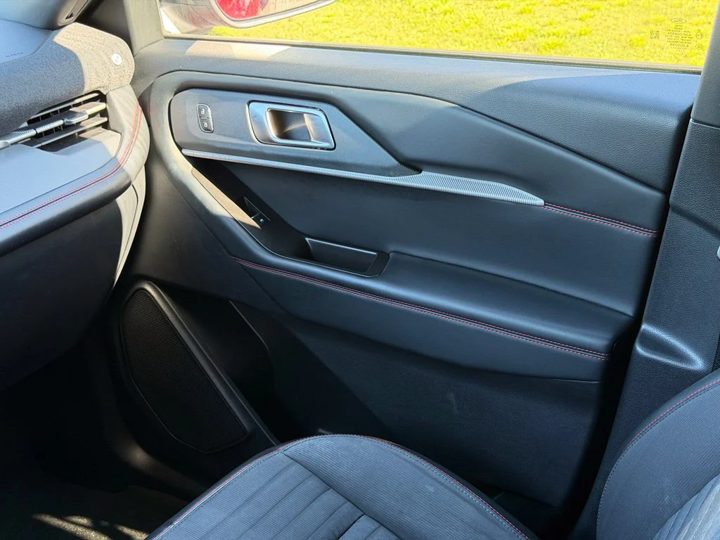Used 2025 Red Ford ST-Line image 33