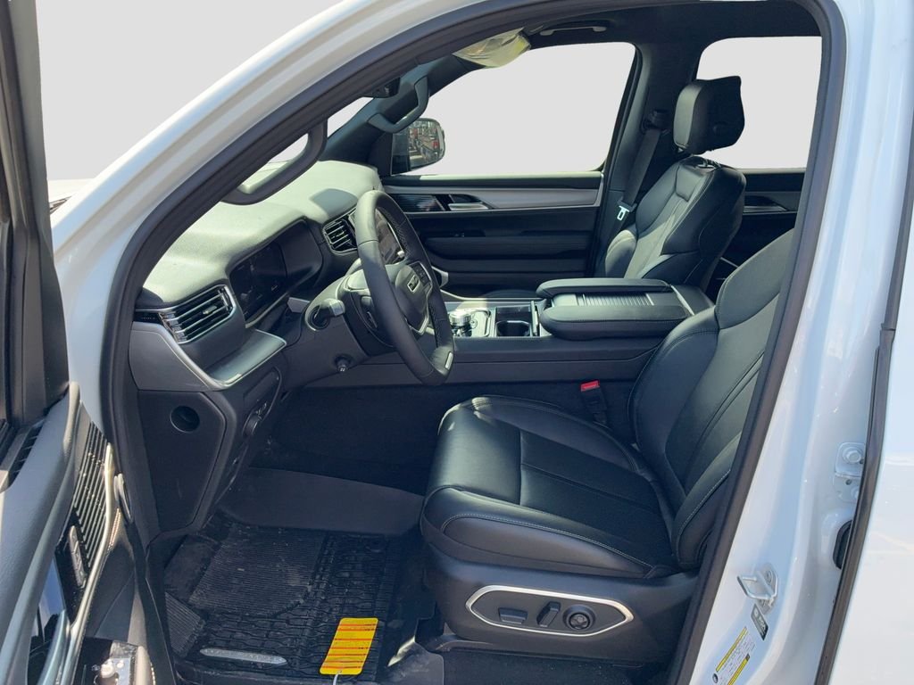 New 2026 Bright White Clearcoat Jeep  image 9