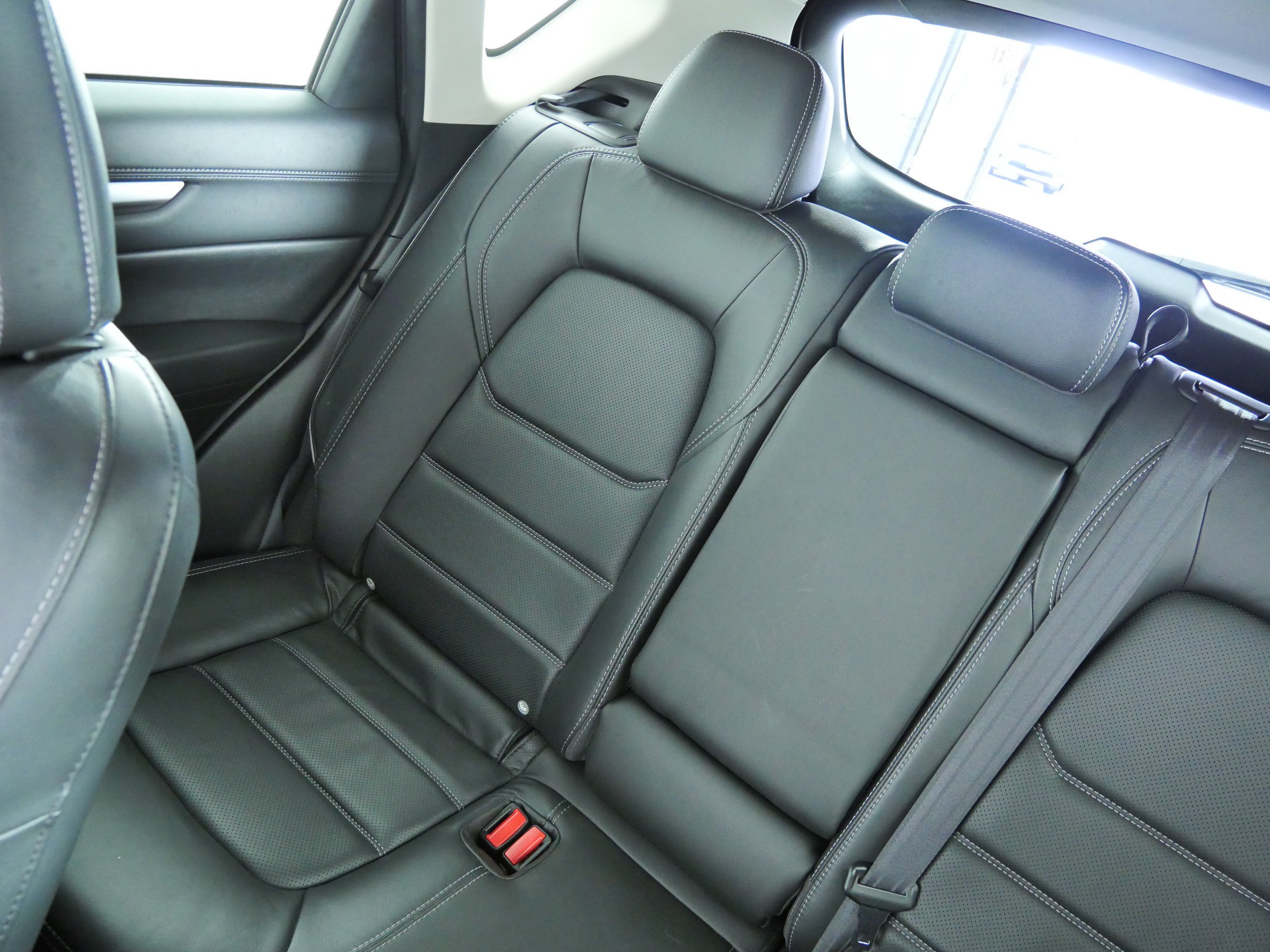 Used 2025 Jet Black Mica Mazda 2.5 S Preferred Package image 23