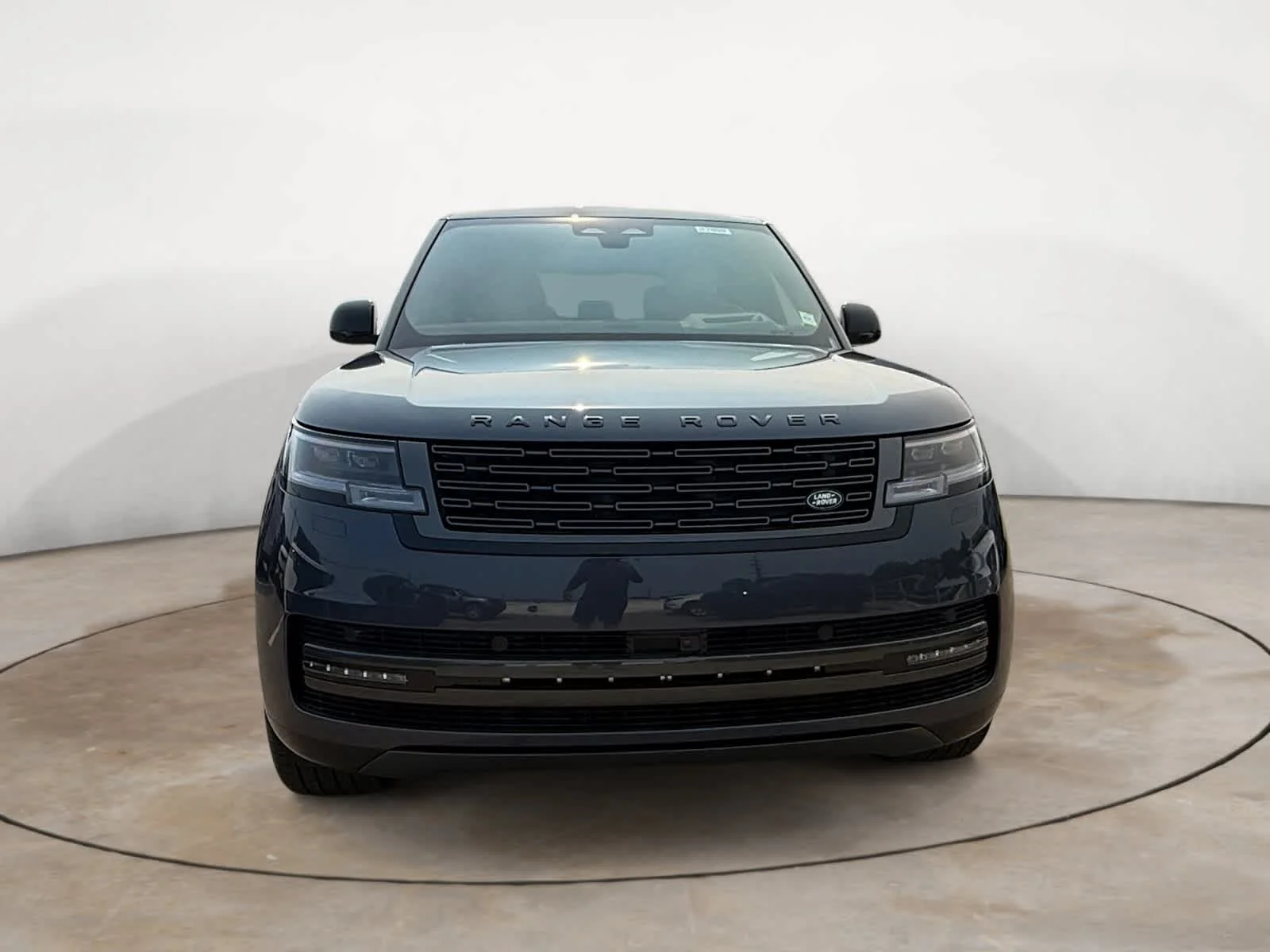 New 2026 Varesine Blue Land Rover SE image 8