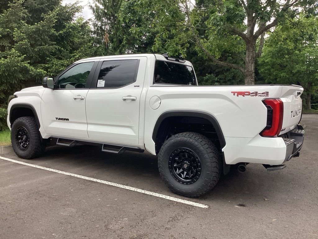 New 2026 Ice Cap Toyota SR5 image 11