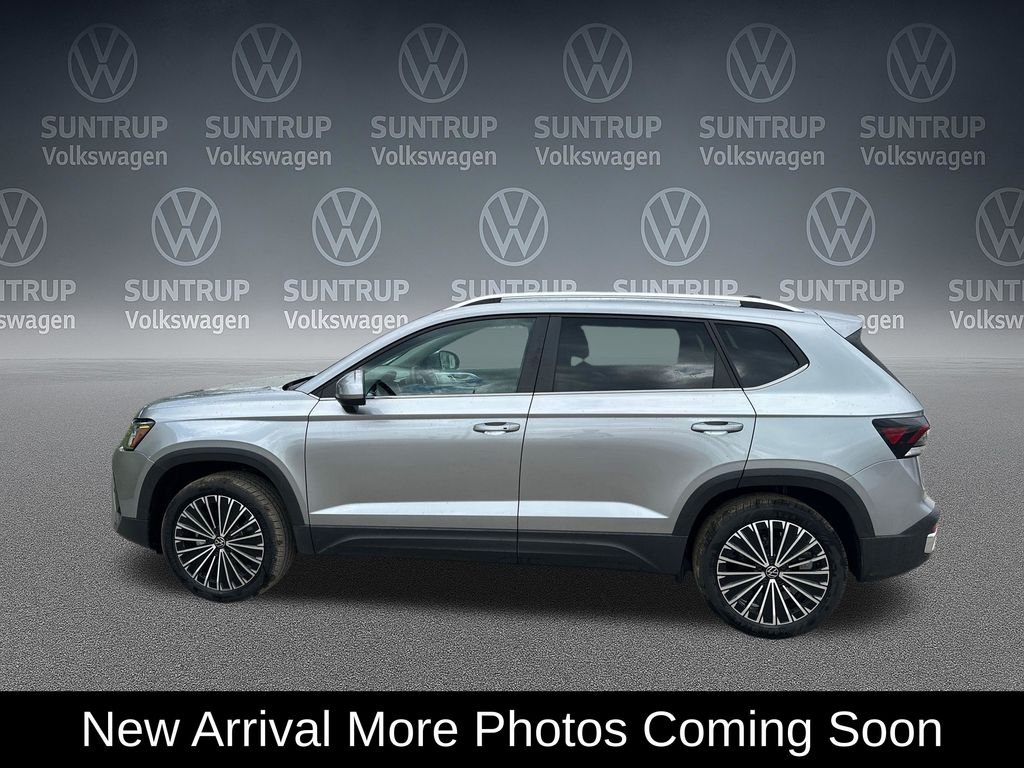Used 2025 Silver Volkswagen 1.5T SE image 3