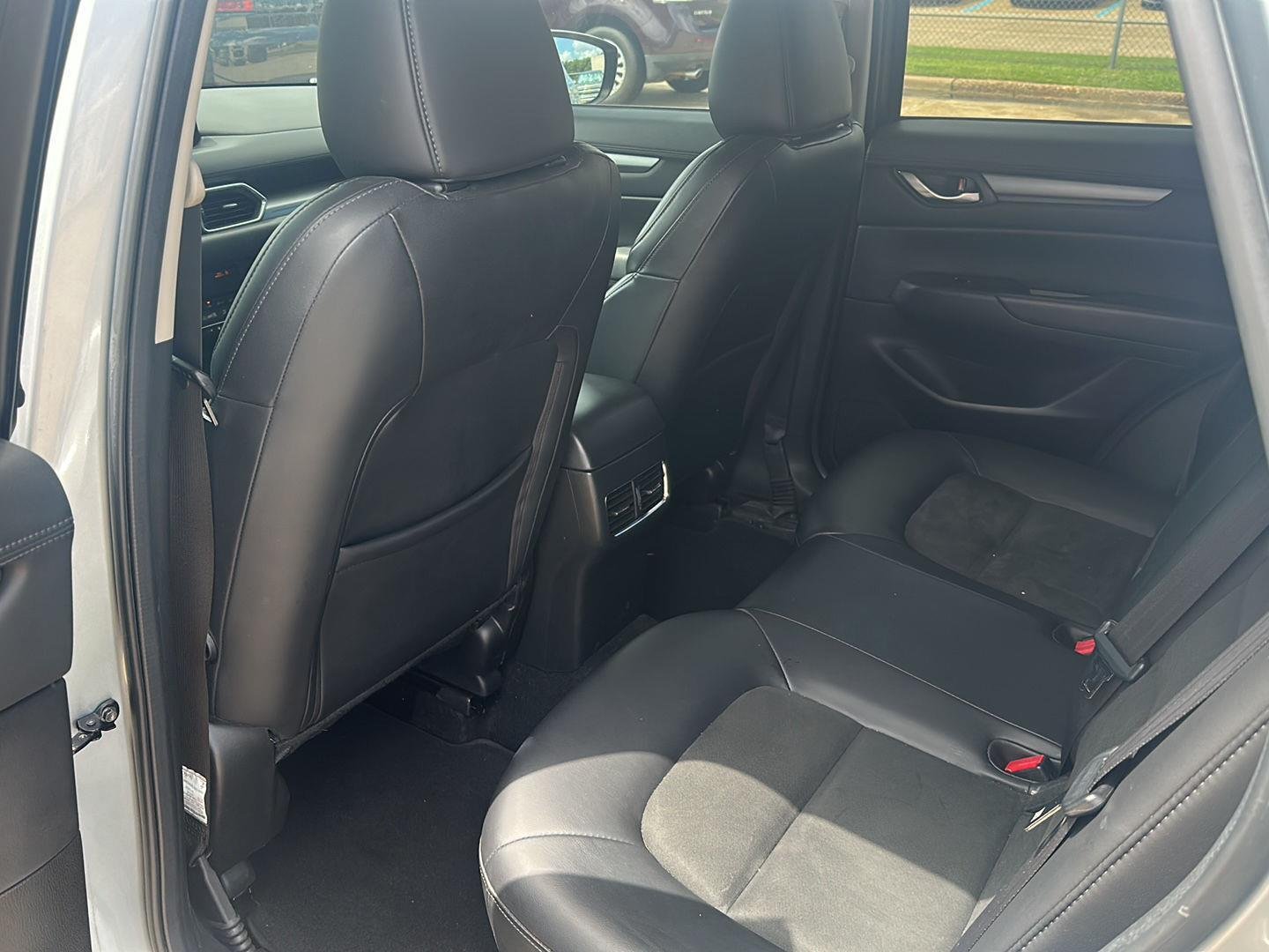 Used 2020 MACHINE GRAY METALLIC MAZDA TOUR image 5