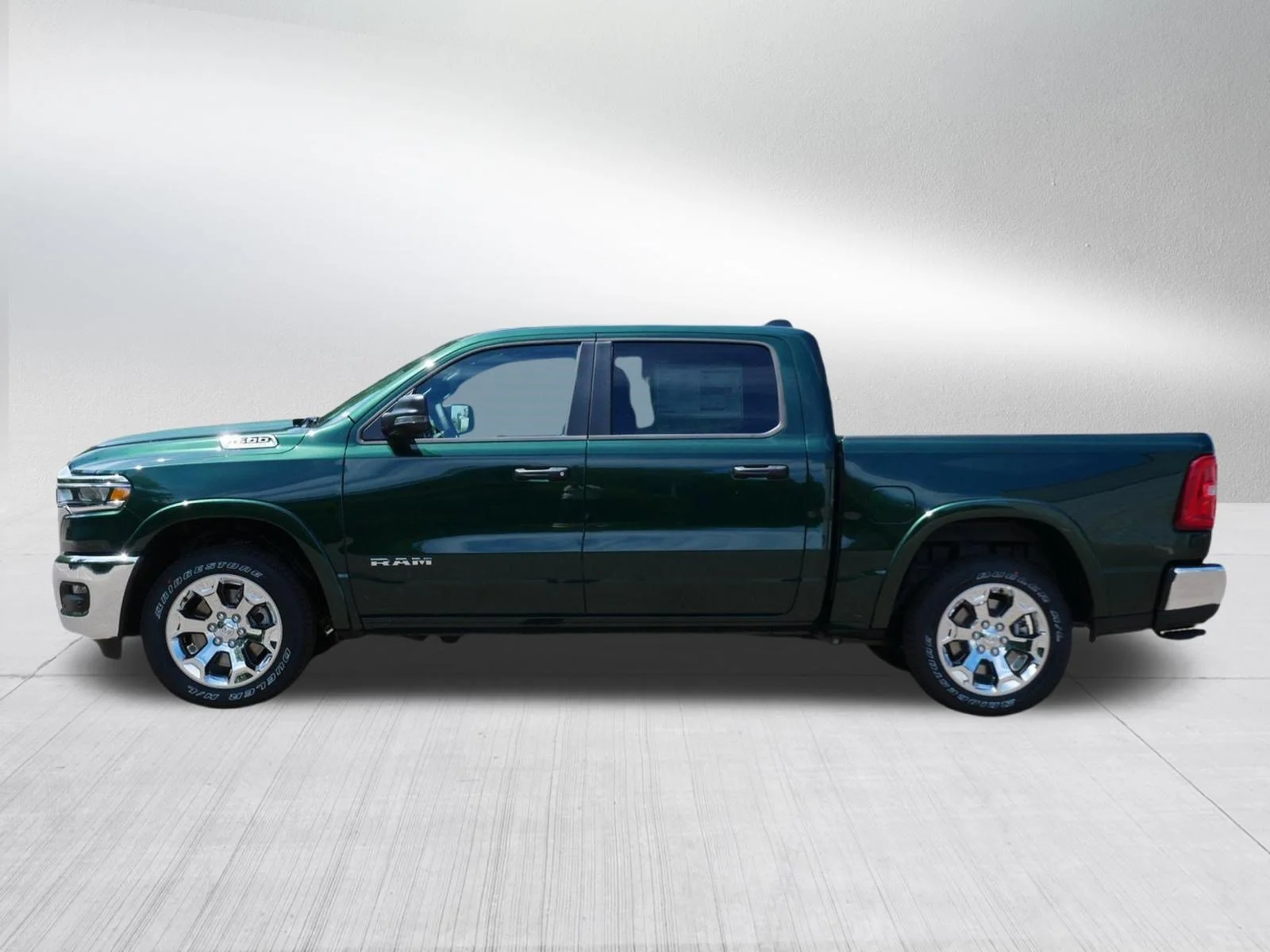 New 2026 Serrano-Green Metallic Exterior Paint RAM Big Horn image 4
