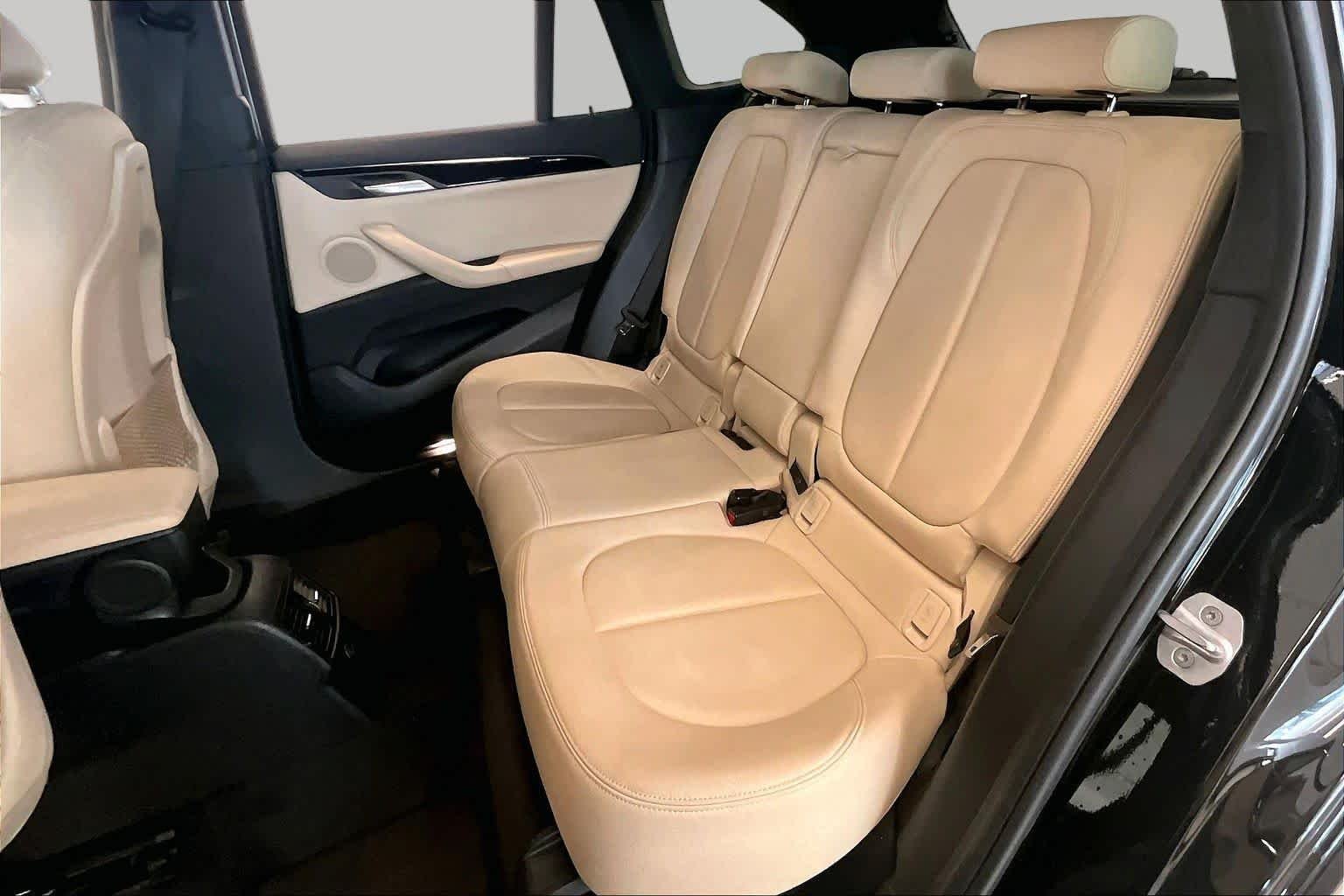 Used 2017 Jet Black BMW sDrive28i image 18