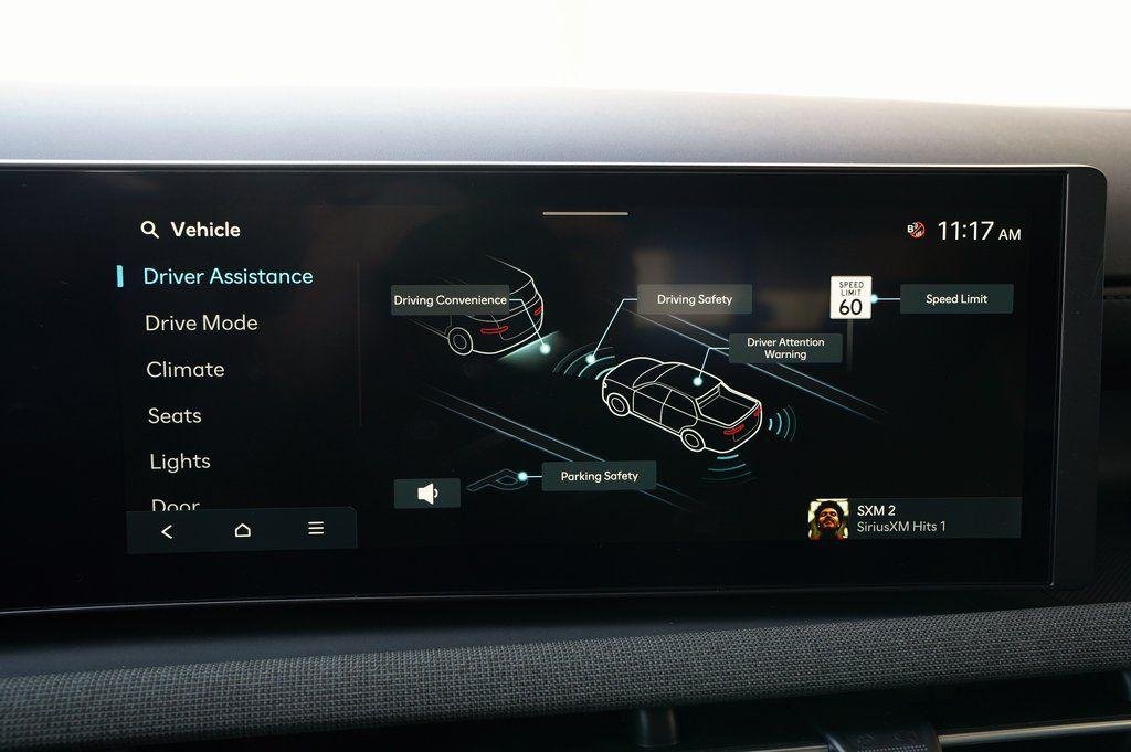 New 2025 Phantom Black Hyundai Limited image 20
