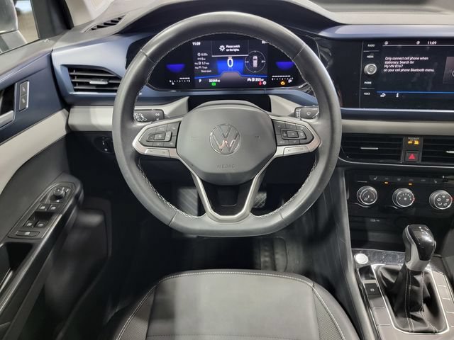 Used 2023 Gray Volkswagen 1.5T SE image 25