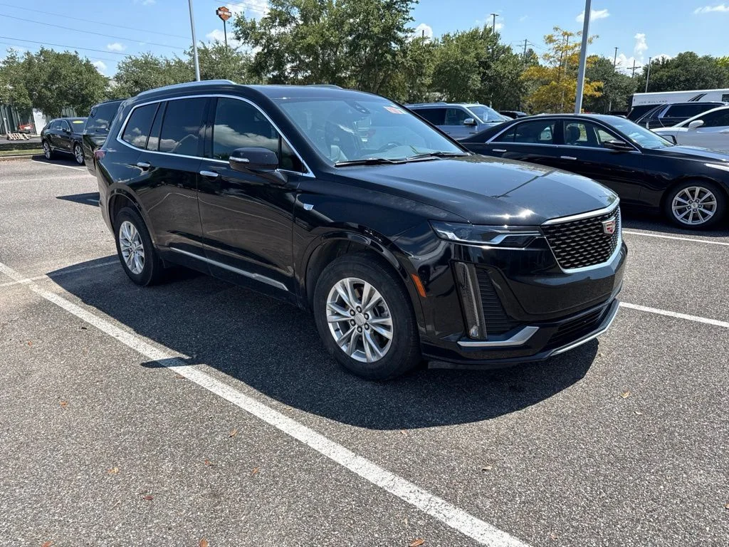 2025 Cadillac XT6