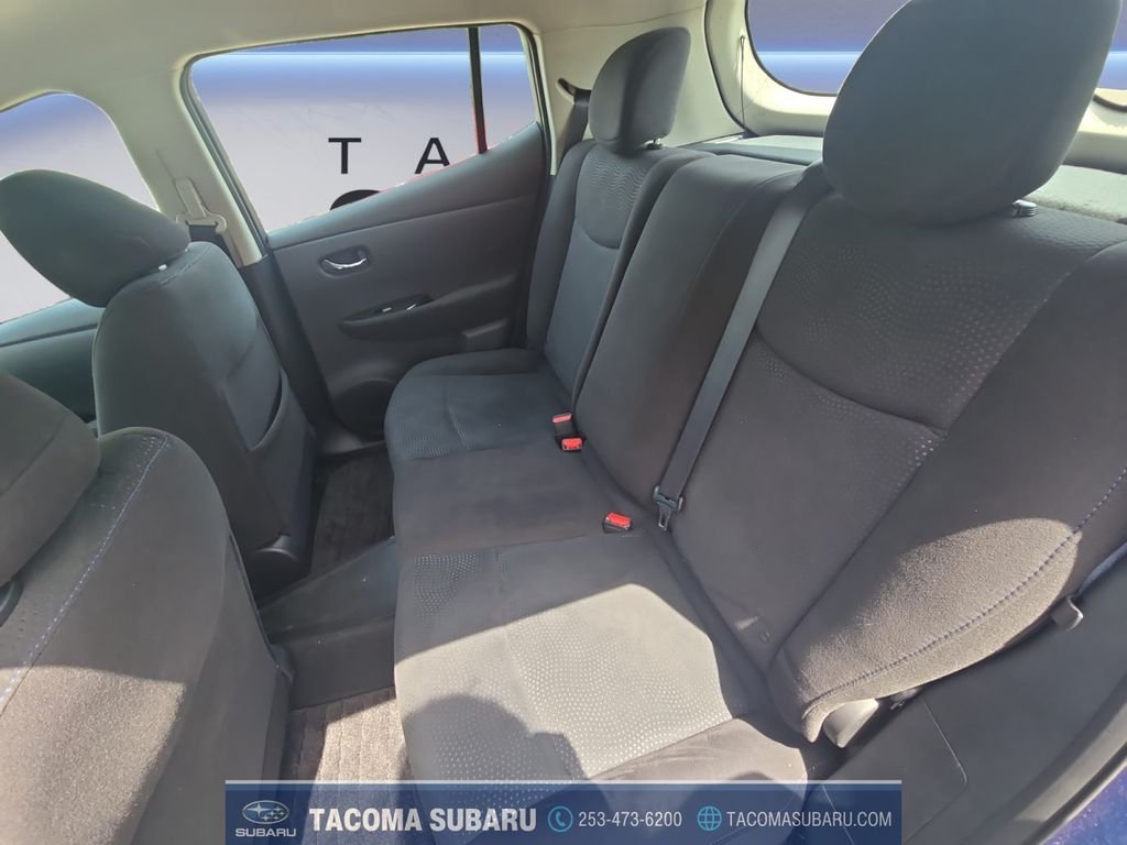 Used 2016 Blue Nissan SV image 16