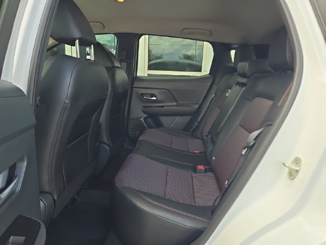 2025 Nissan Kicks SR - Photo 16
