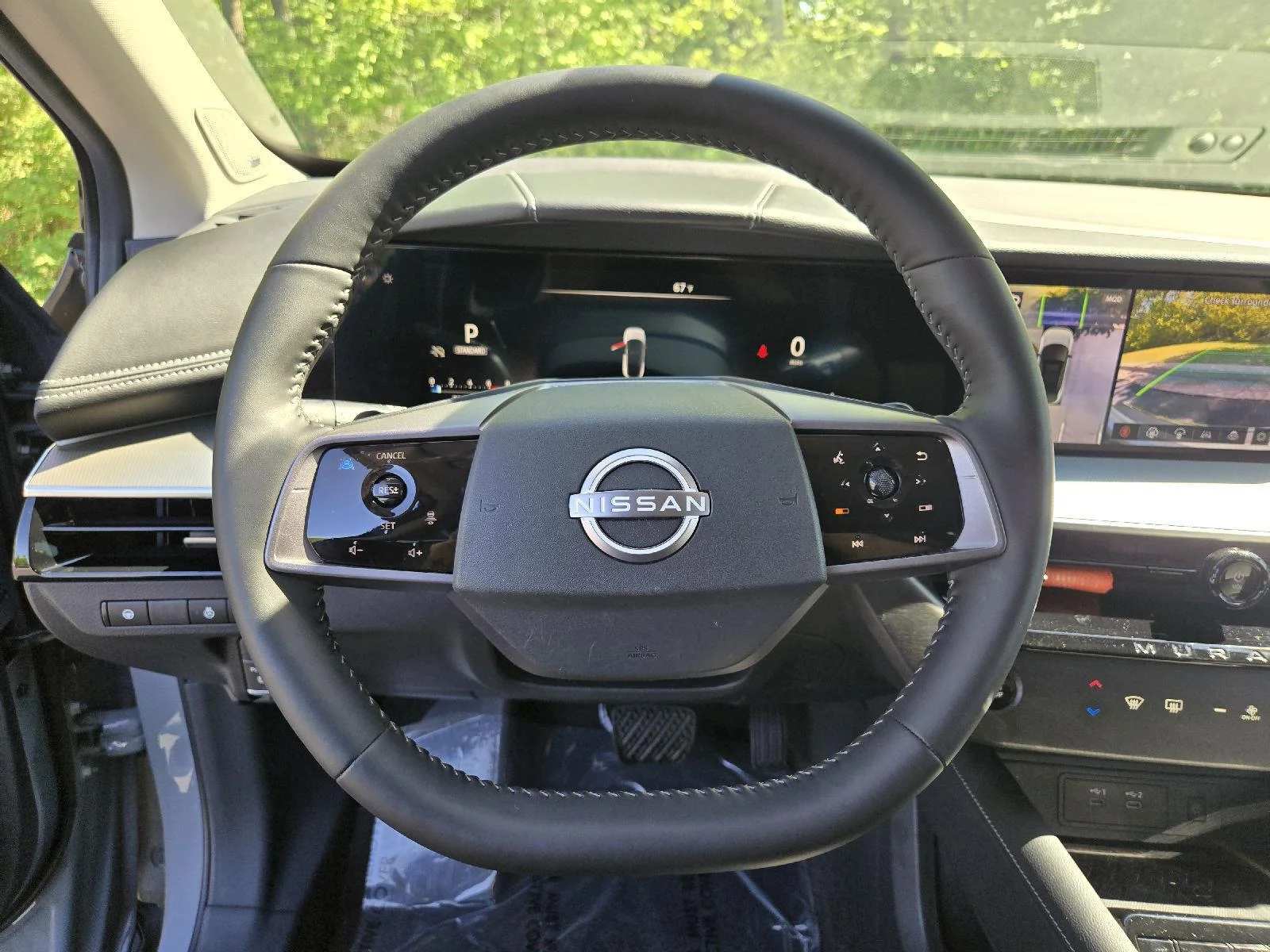 Certified Used 2025 Boulder Gray Pearl/Super Black Nissan SL image 17