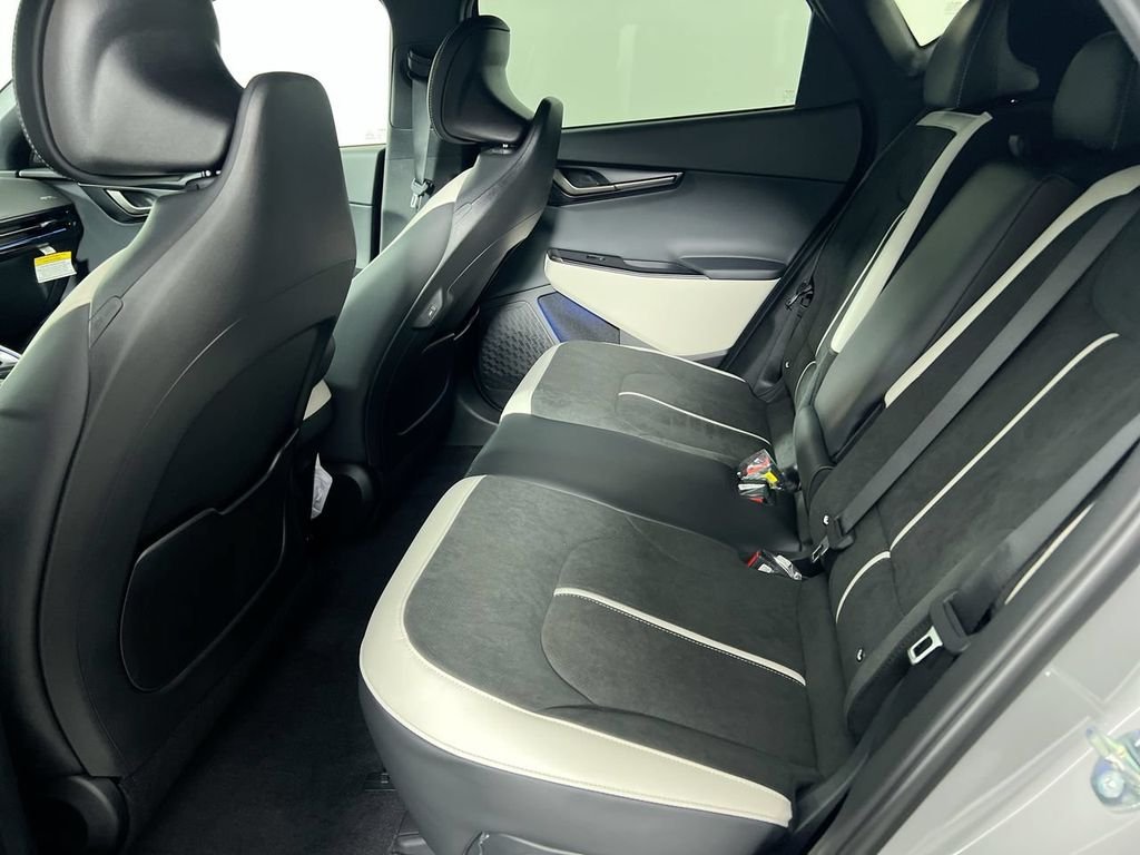 New 2026 Wolf Gray Kia GT-LINE image 30