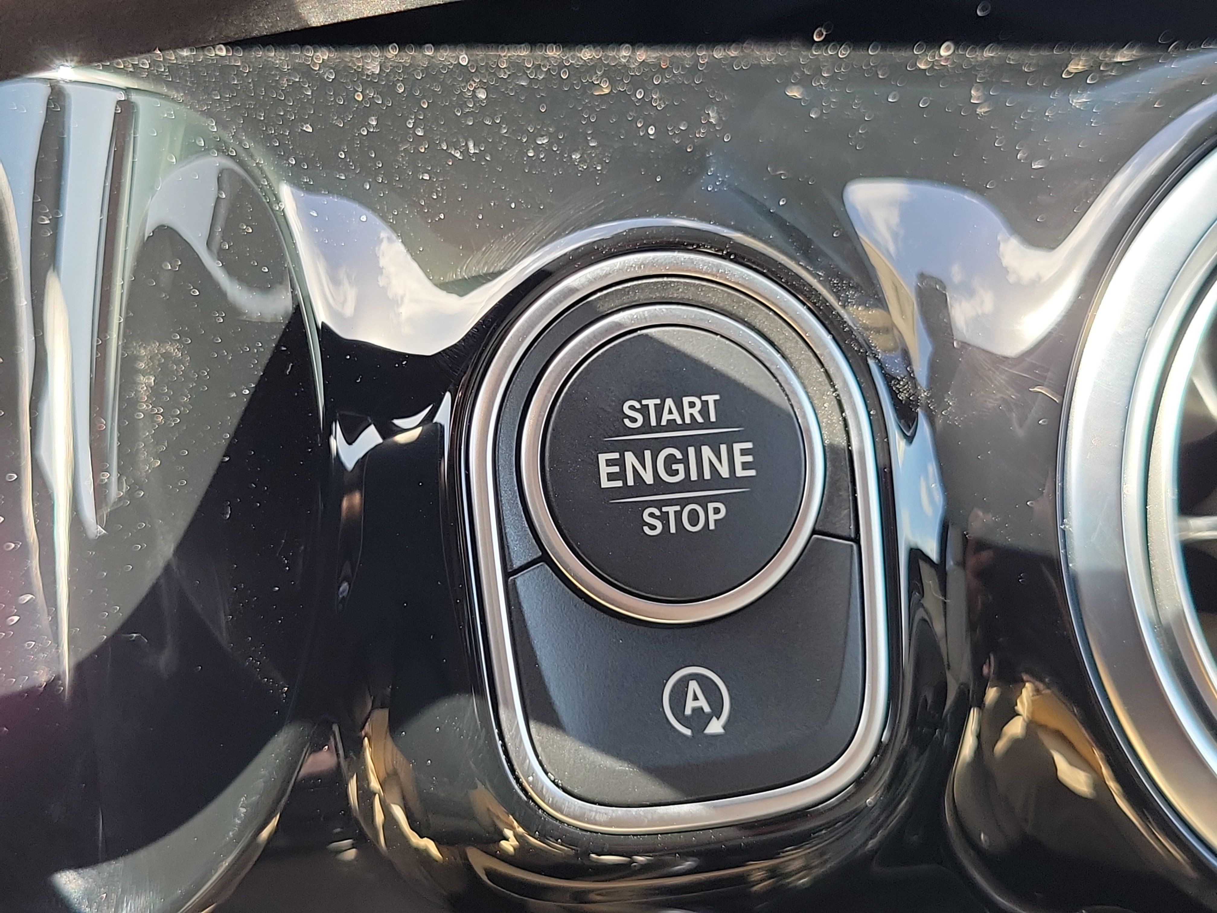 New 2026 MANUFAKTUR Patagonia Red Metallic Mercedes-Benz GLA 250 image 62