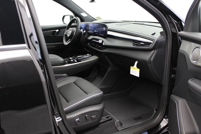 New 2026 Ebony Twilight Metallic Buick Avenir image 29
